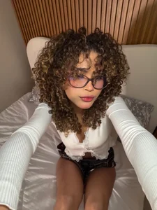 Lianh_Benett Public  5. fénykép