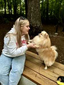 April_Vancee Public  3টি ছবি