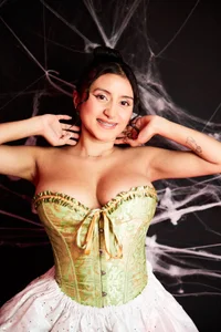 DULCEPEARL_TAY halloween :) Pic 2