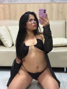 SophieHarris_ Sexy Sophie Pic 4