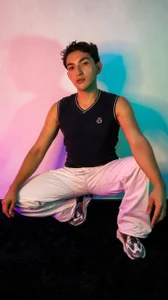 TomLondon_ Public slika 2