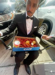 Public od Wide-eyedLight6  snímek