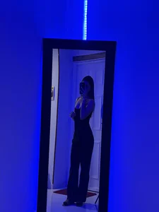 sofi-nyx Public Pic 4