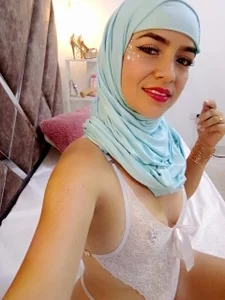 JannaLove Public Pic 8