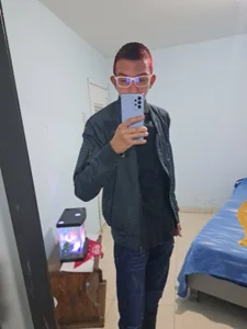 Public de ANDYBLAKEE2025  3 Imagens