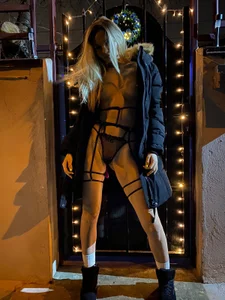 _alleyesonme_ Hot XMAX Poză 2