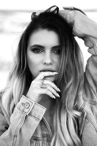 AlessiaCreed Just sneak peak Foto 4