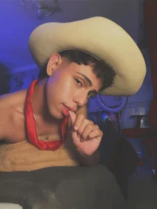 Lucas_West_ Public Immagine  4