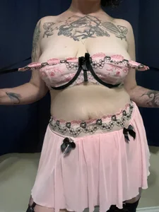 sareberr420 Sareberr420 Pic 4