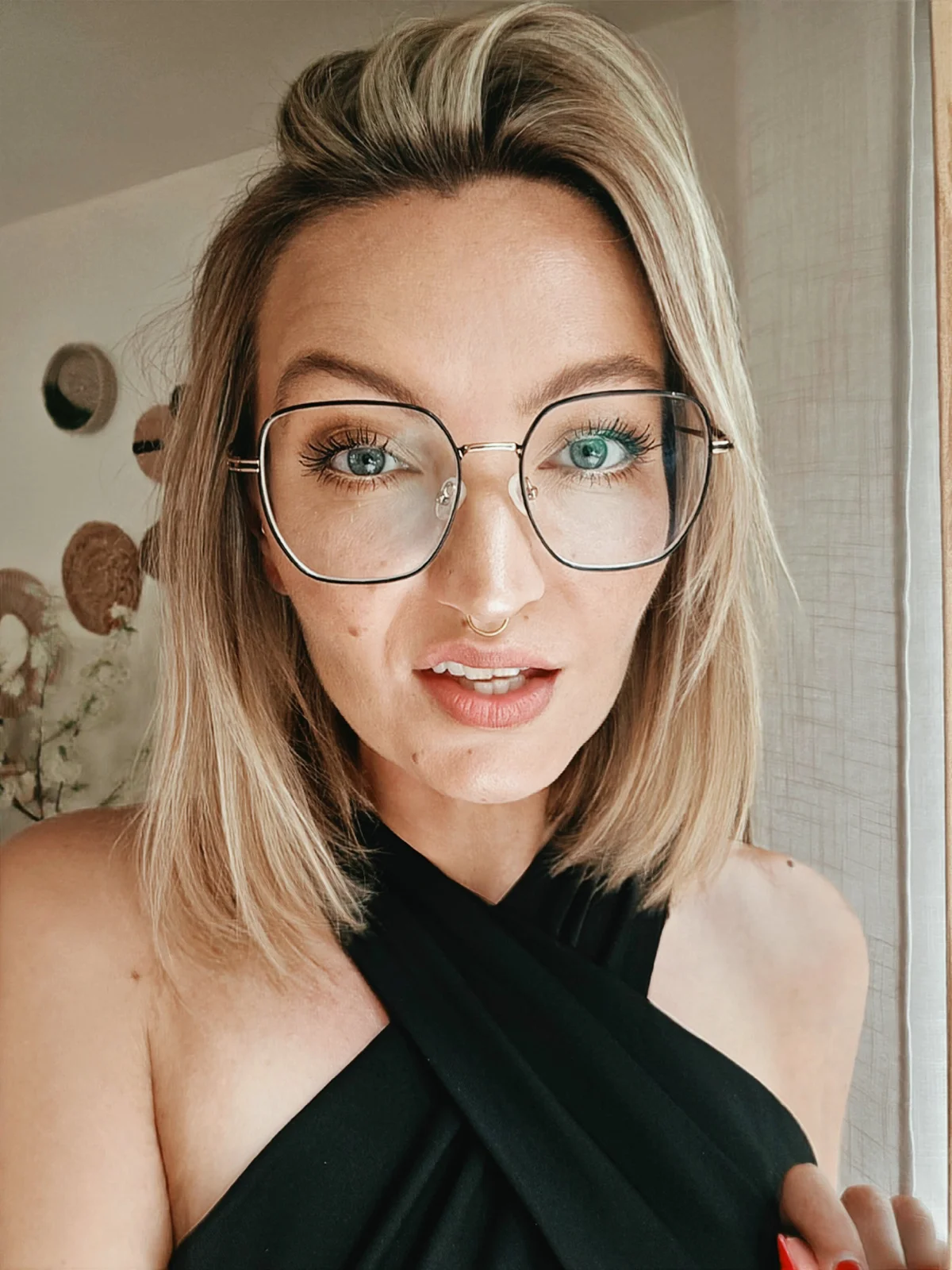 MissMialicious-এর ট্রেন্ডিং  3286টি ছবি