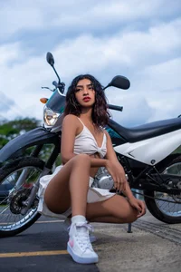HottieVeroo_ MY MOTORBIKE Εικόνα 5