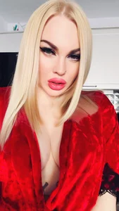 GoddessAnny_Roses Public Foto 4