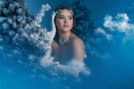 ToriCrossX: ℋ𝒶𝓅𝓅𝓎 ℋ𝑜𝓁𝒾𝒹𝒶𝓎𝓈 ⛄✨ ( фото)