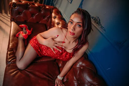 ammytorrez_ Sexy Red 💋 Pic 2