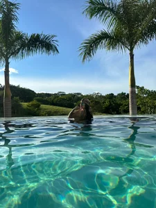 AriRobert_ A relax day Pic 3