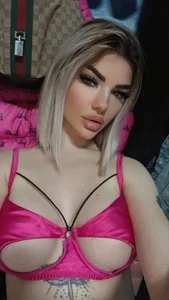 Gretadoll Public Pic 4