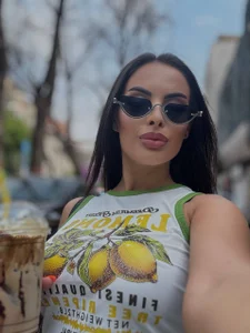 AlmaLuv Public  6টি ছবি