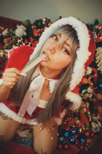 amber_yull Mom christmas Pic