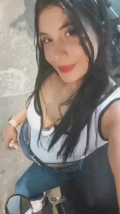 ChloeEve_Public Bild