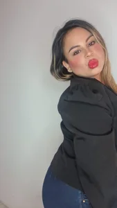 Lia_adamsss Something casual just for you Pic 2