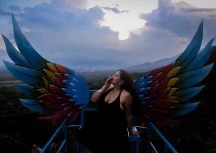 Genesis_Montenegro_OA a beautiful view and a beautiful woman Gambar 4