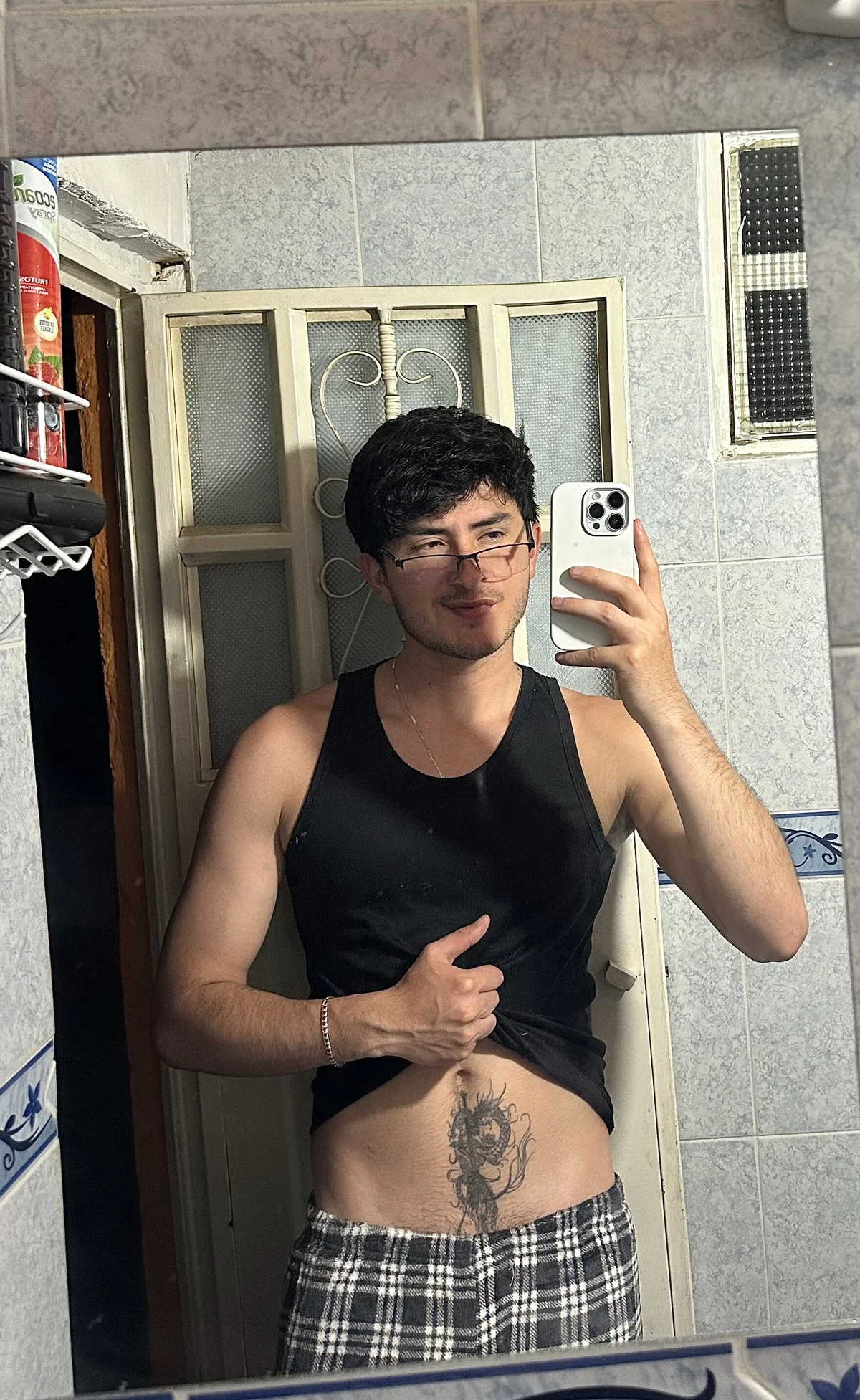 santyago_taylor Gambar Trending 5810