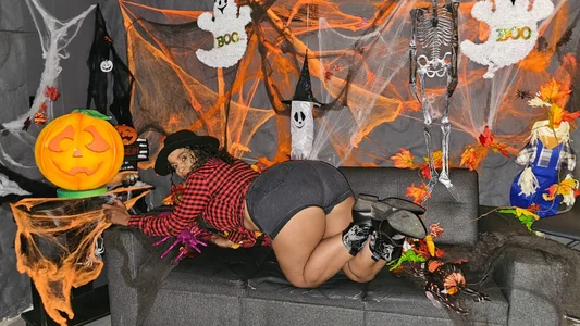 A very beautiful and naughty cowgirl 😈🤠 de ainaah_  Imagens