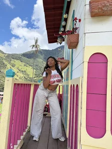 VanessaGlennGoddess Nessa 🌴🌸🍭🌸 Bild 2