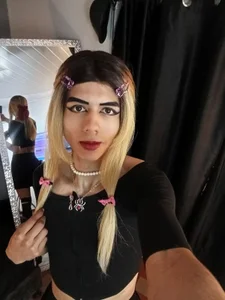 vicky_fant4sy's 👑💜 Sex Photo 1