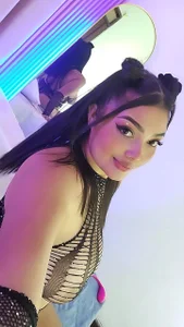 ArianaRougee Sweet Selfies صورة واحدة|ArianaRougee Sweet Selfies صورتان|ArianaRougee Sweet Selfies  4 صور|ArianaRougee Sweet Selfies  4 صورة