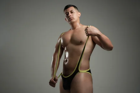 RomanCroft 🍒 Gambar