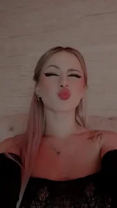 LucyLextonX: 𝕺 𝖇 𝖘 𝖊 𝖘 𝖘 𝖊 𝖉 ❤ ( 3 фото)