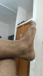 yoursexslave05 Public Pic 3
