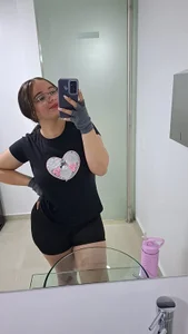 PersefoneSnow I want feeling all ur body here 🤭 . fénykép