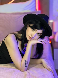 AgnesMagic Public  2টি ছবি