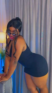 Kendallbleer HAPPY NEW YEAR 2026📸🖤 Pic 3