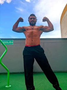 Louis_marley__ Public Pic 7