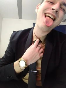 black casual y beige 💼🟫 de Nicolas_Fellener Foto