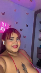 Zdjęcia NaomiAsha Selfies sensual: 