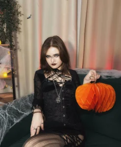 Dilara_xBaby kullanıcısının Happy Halloween 🎃🐰 albümü -  9 fotoğraf