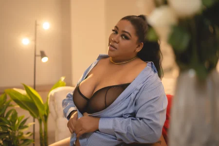 BiancaFollerach sexy at home 💙 사진 6