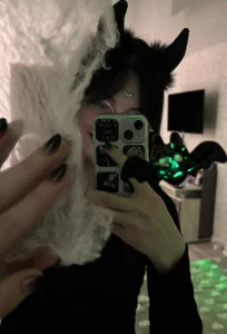 Kiss of the Witch od FakeLamb  2 snímek