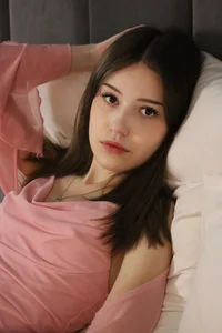 ElleMyers: Public ( 2 фото)