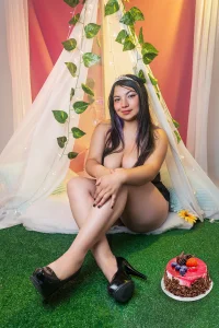 AbbieVous happy easter Pic 4