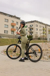 TattooGirlAlia Public Foto