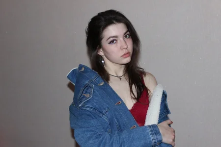 Emily_Eyler Public зображення 4