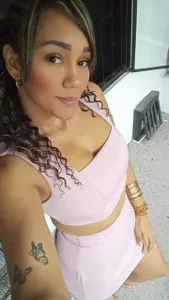 dalila_salazar Of Pink 💗 Immagine  3