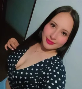 Rossie_Bloom Public Pic