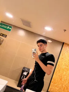 Juandagoom kullanıcısının A day at the gym💙 albümü -  2 fotoğraf