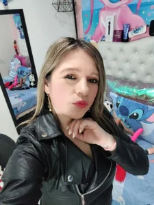 Samanta_SS kullanıcısının Celebrating my birthday 💕💕🎉🎉 albümü -  3 fotoğraf